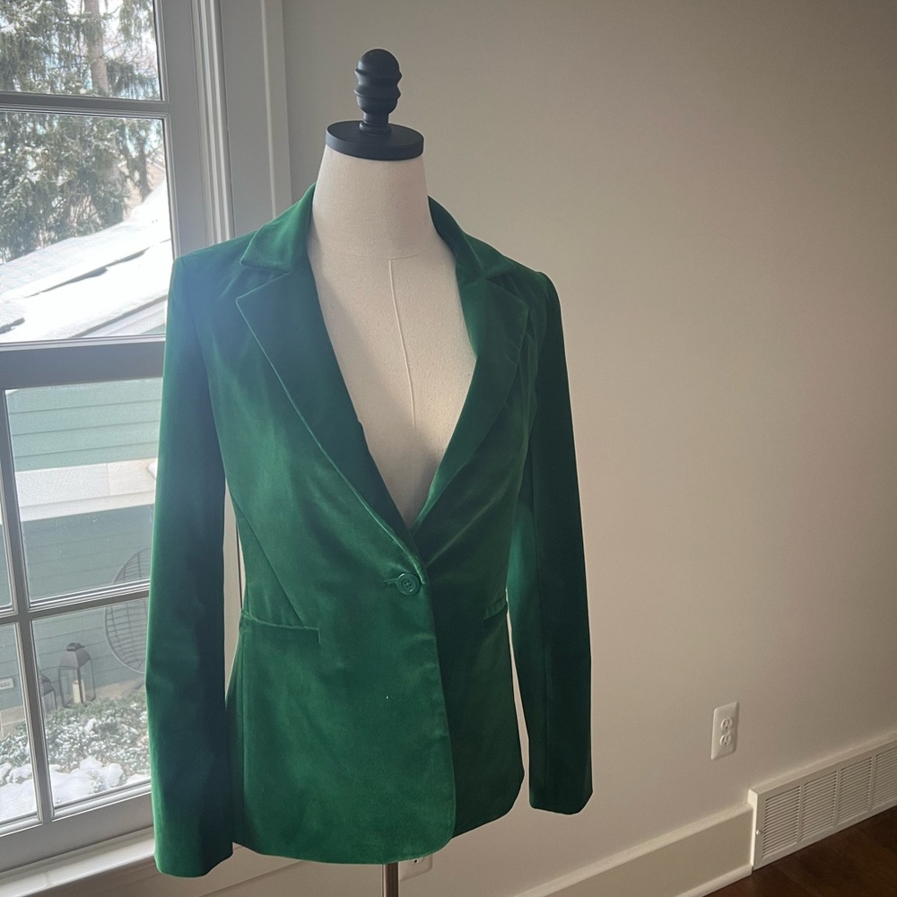 Beautiful green Alice and Olivia Blazer.